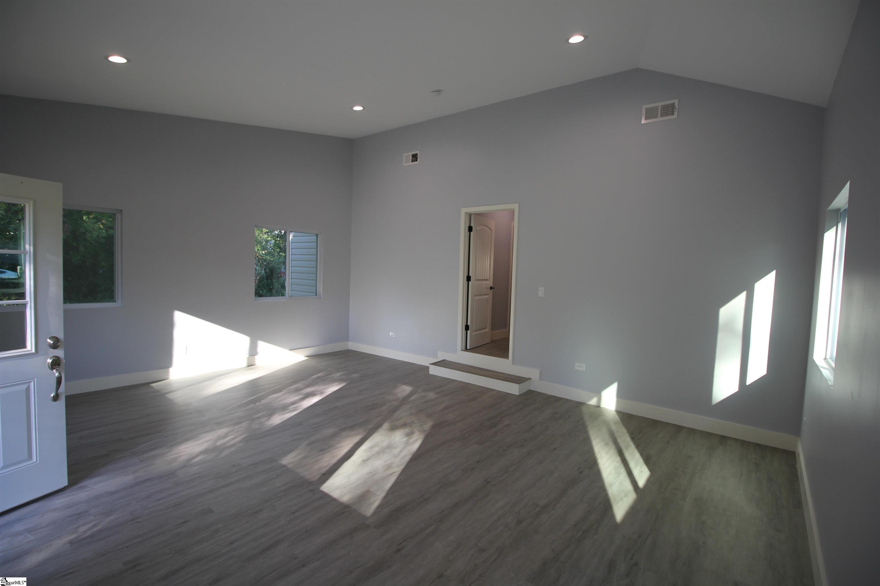 700 Trade Street Greer, SC 29651 - Photo 22 of 27 Gallery Image 22
