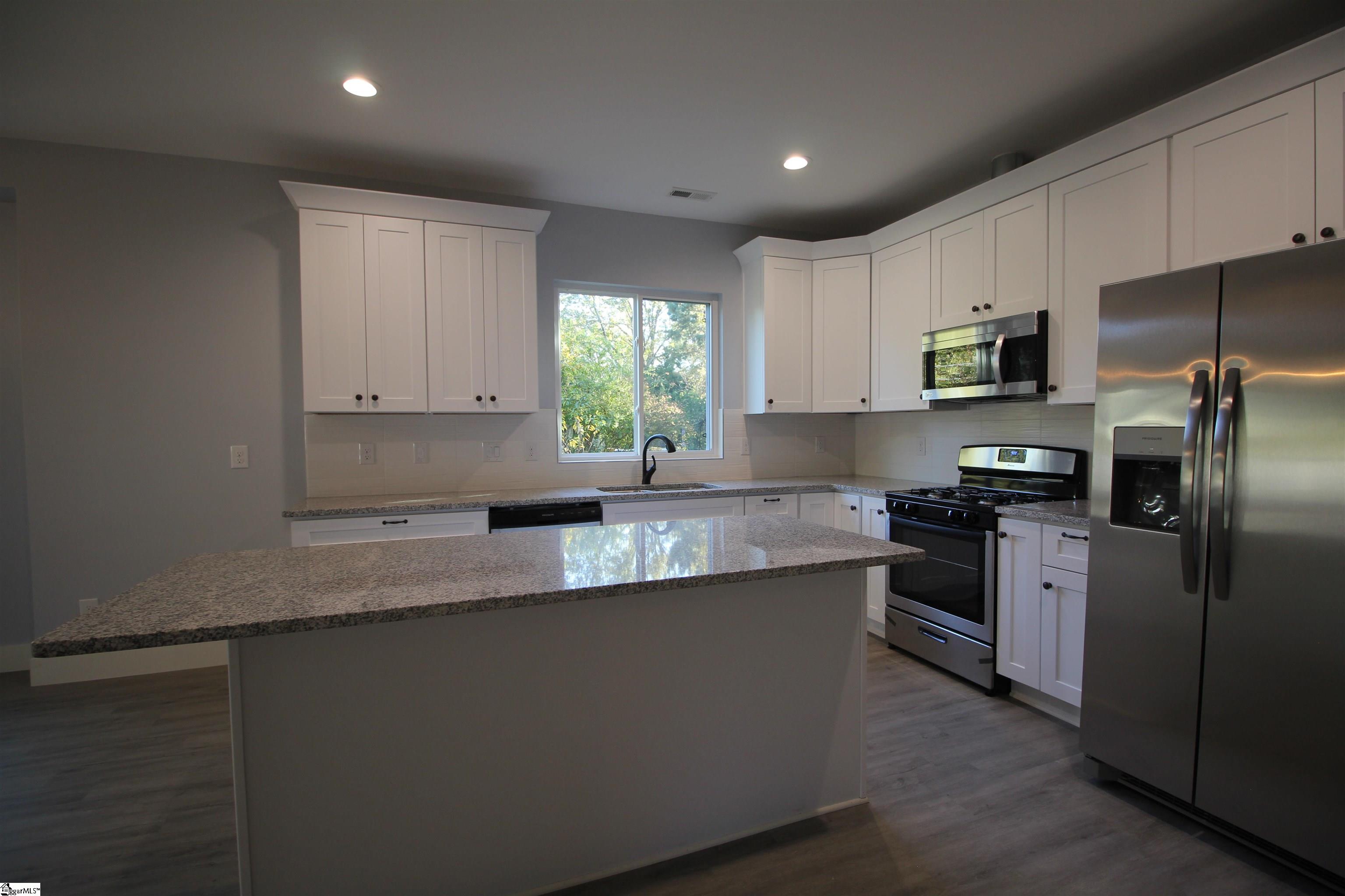 700 Trade Street Greer, SC 29651 - Photo 4 of 27 Gallery Image 4