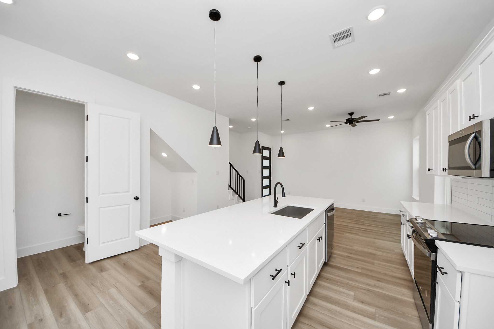 2708 Bostic Street, Unit A Houston, TX 77093 - Photo 11 of 25