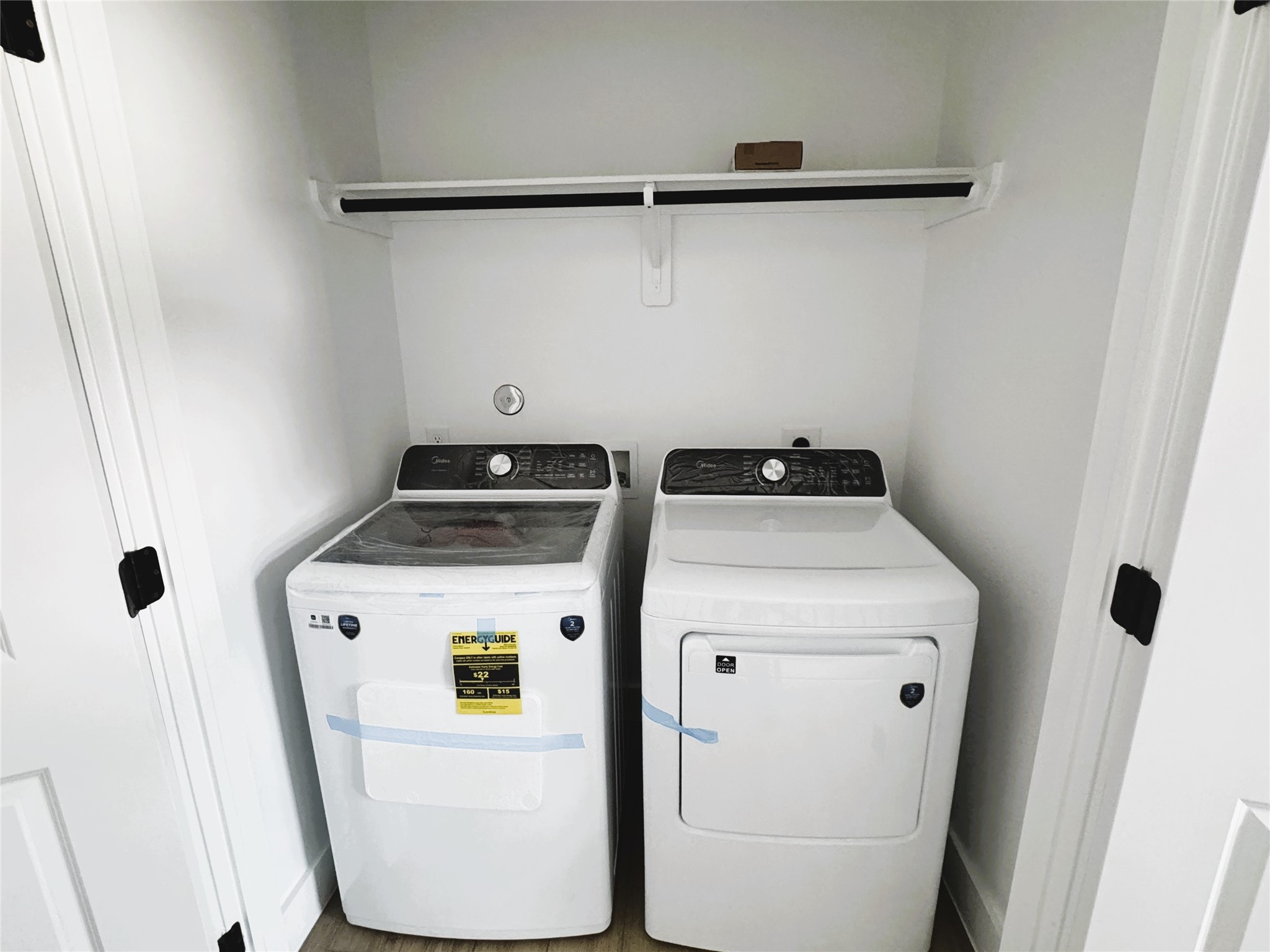 2708 Bostic Street, Unit A Houston, TX 77093 - Photo 20 of 25 a utility room with dryer and washer