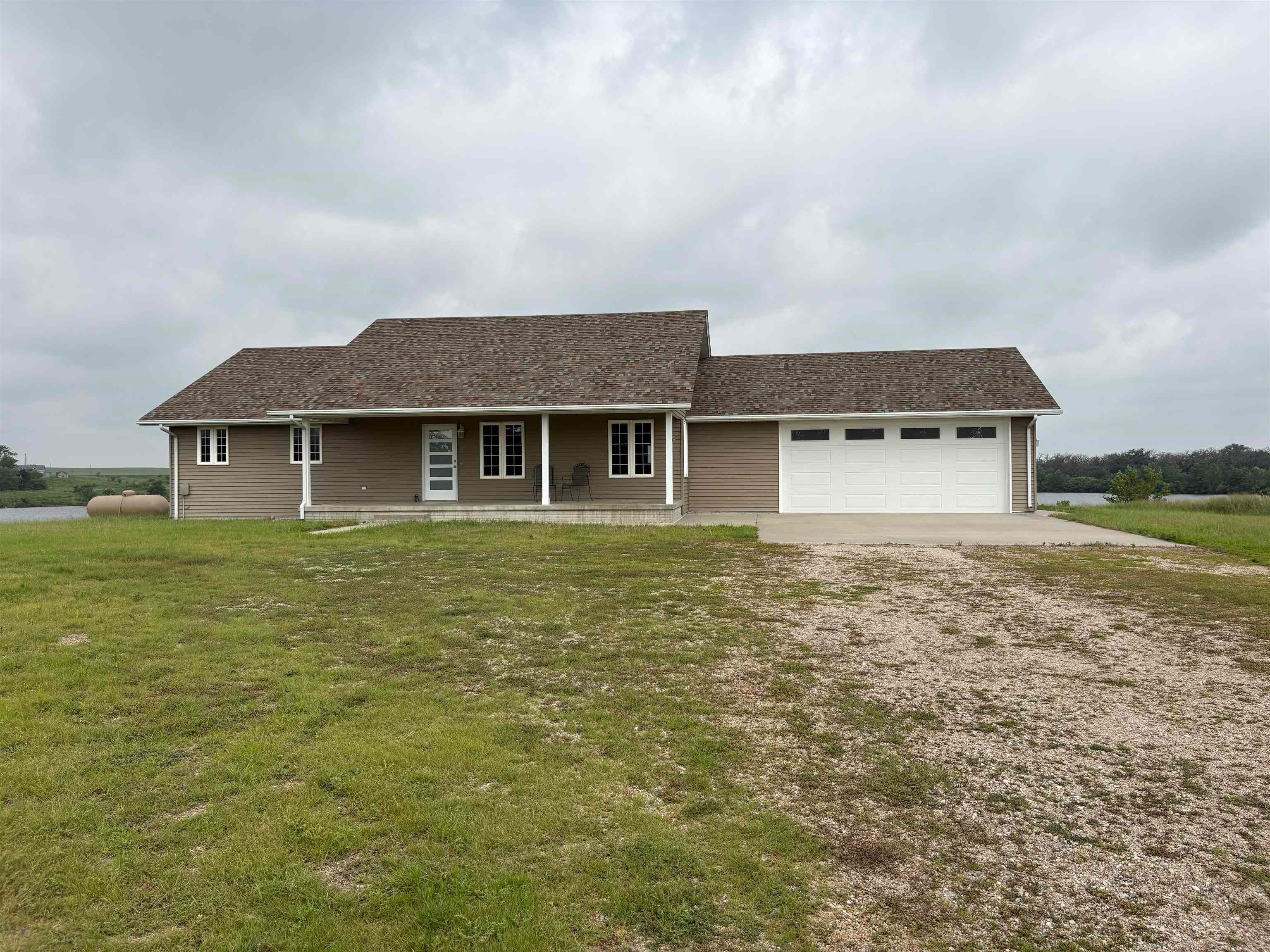 701 River Road Wisner, NE 68791 - Photo 5 of 43 Gallery Image 5