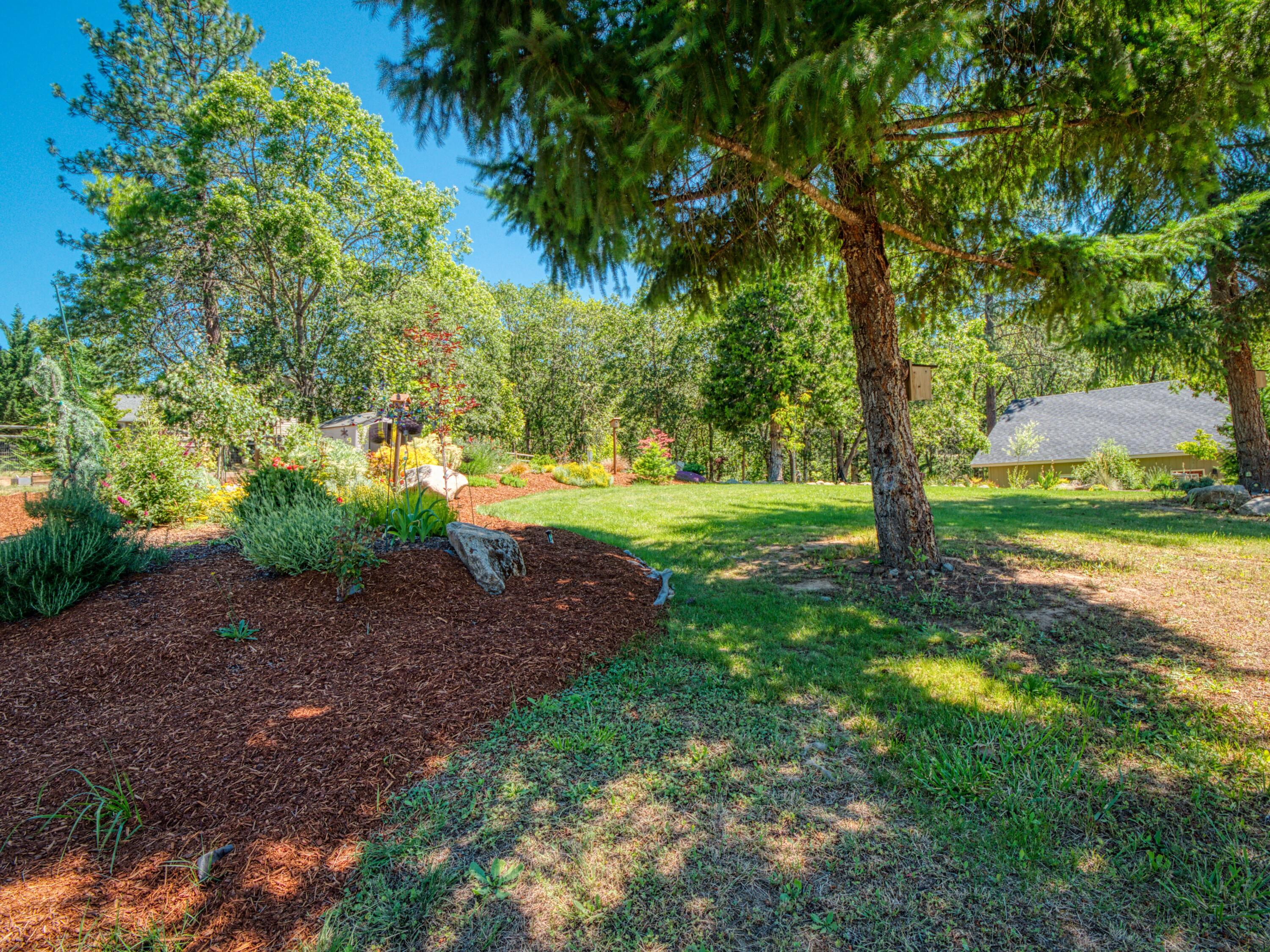 801 Three Pines Road Grants Pass, OR 97526 - Photo 41 of 45 Rear 1