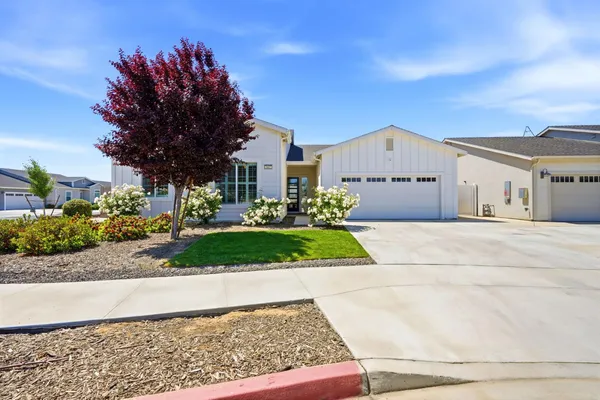 $520,000 | 3617 North Santa Fe Street, Visalia, CA 93291