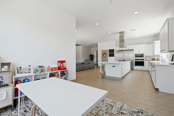 $520,000 | 3617 North Santa Fe Street, Visalia, CA 93291