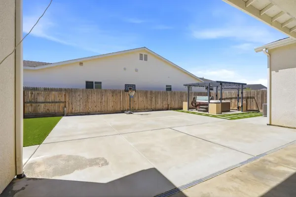 $520,000 | 3617 North Santa Fe Street, Visalia, CA 93291