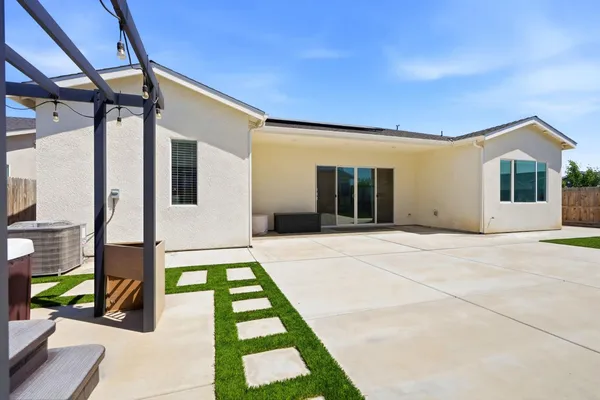 $520,000 | 3617 North Santa Fe Street, Visalia, CA 93291