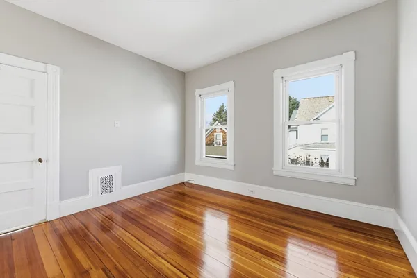 $2,000 | 33 North Boulevard, Unit 2, West Springfield, MA 01089