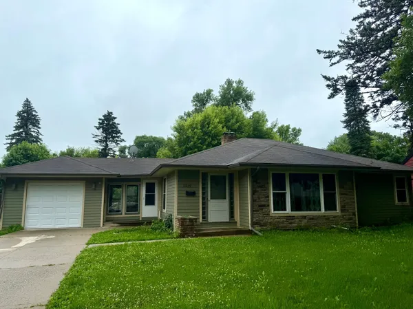 $225,000 | 1319 Kandiyohi Avenue Southwest, Willmar, MN 56201