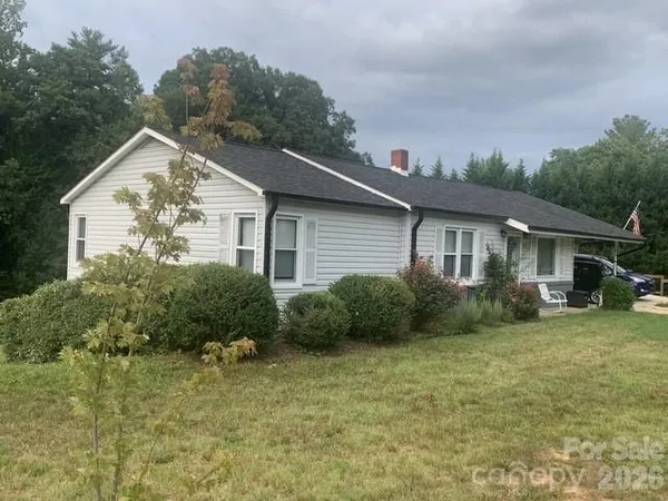 $239,900 | 3300 Sheely Road, Lenoir, NC 28645