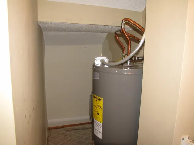 a view of walk in closet