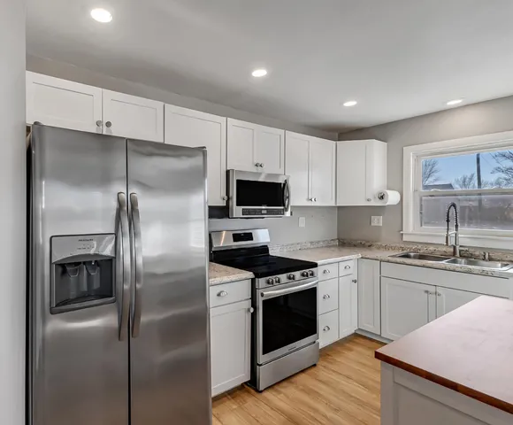 a close view of a bathtub in a bathroom