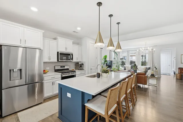 $335,000 | 1011 Swamp Harrier Avenue, Ravenel, SC 29470