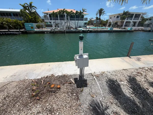 $899,000 | 24764 Overseas Highway, Summerland Key, FL 33042
