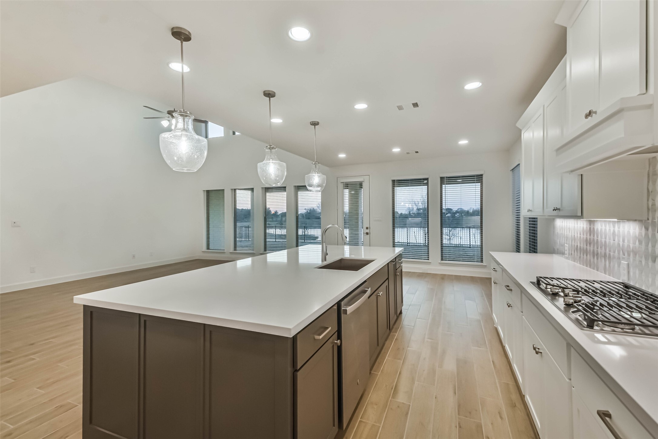 4746 Silo Shadow Way Fulshear, TX 77441 - Photo 16 of 50