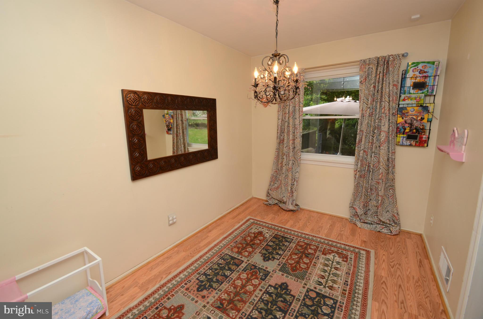 502 Meadow Road Baltimore, MD 21206 - Photo 5 of 26 Dining Room