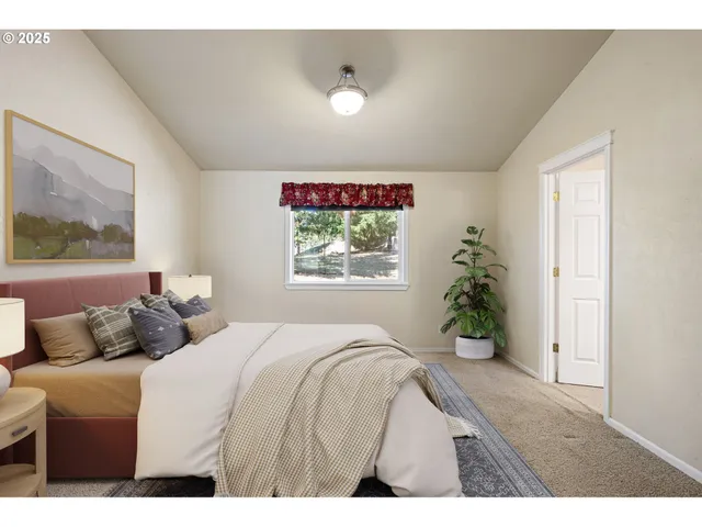 $575,000 | 305 School Avenue, Brownsville, OR 97327