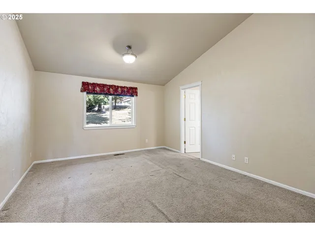 $575,000 | 305 School Avenue, Brownsville, OR 97327