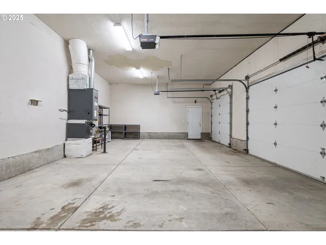 $575,000 | 305 School Avenue, Brownsville, OR 97327