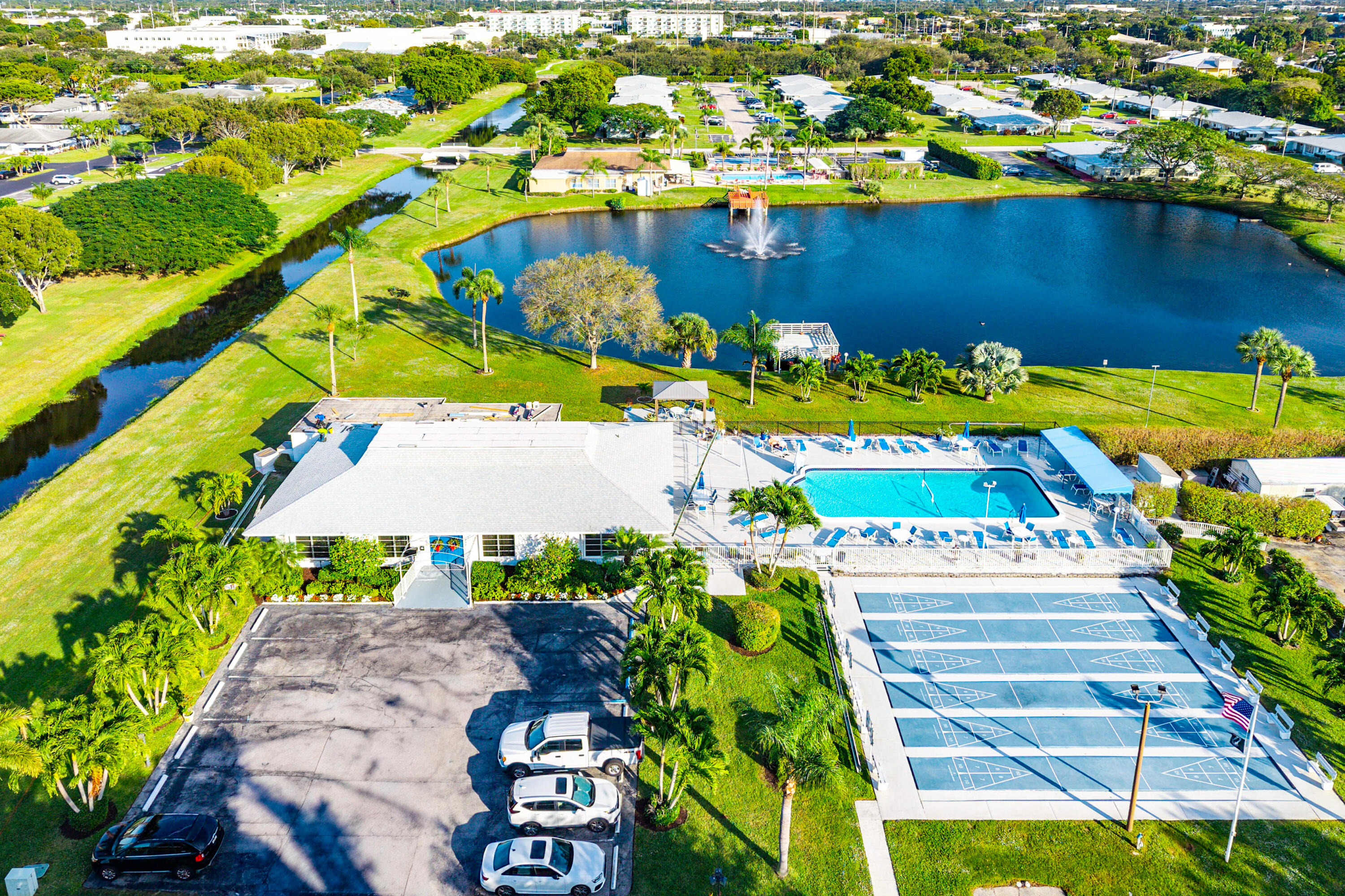 175 High Point Terrace East, Unit D Delray Beach, FL 33445 - Photo 20 of 21 Community Pool & Clubhouse