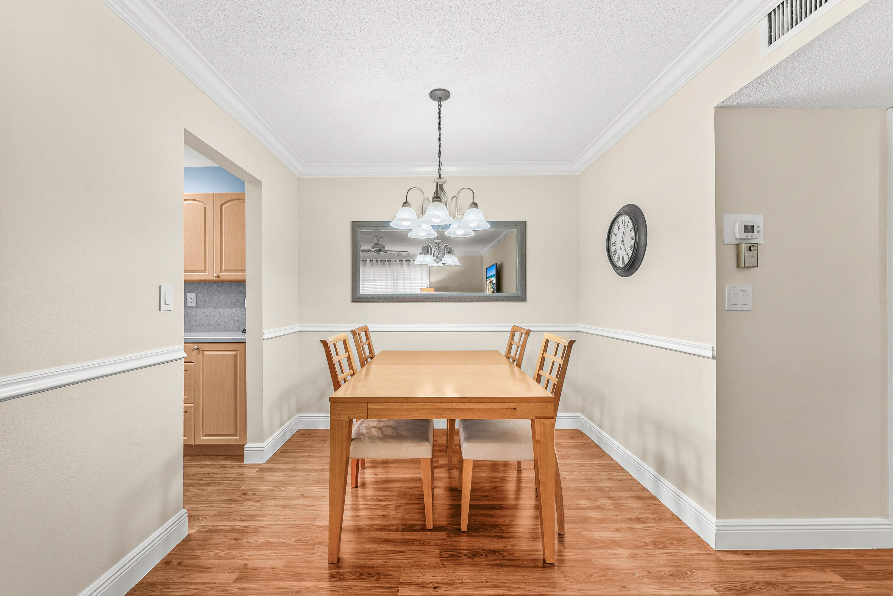 175 High Point Terrace East, Unit D Delray Beach, FL 33445 - Photo 6 of 21 Dining