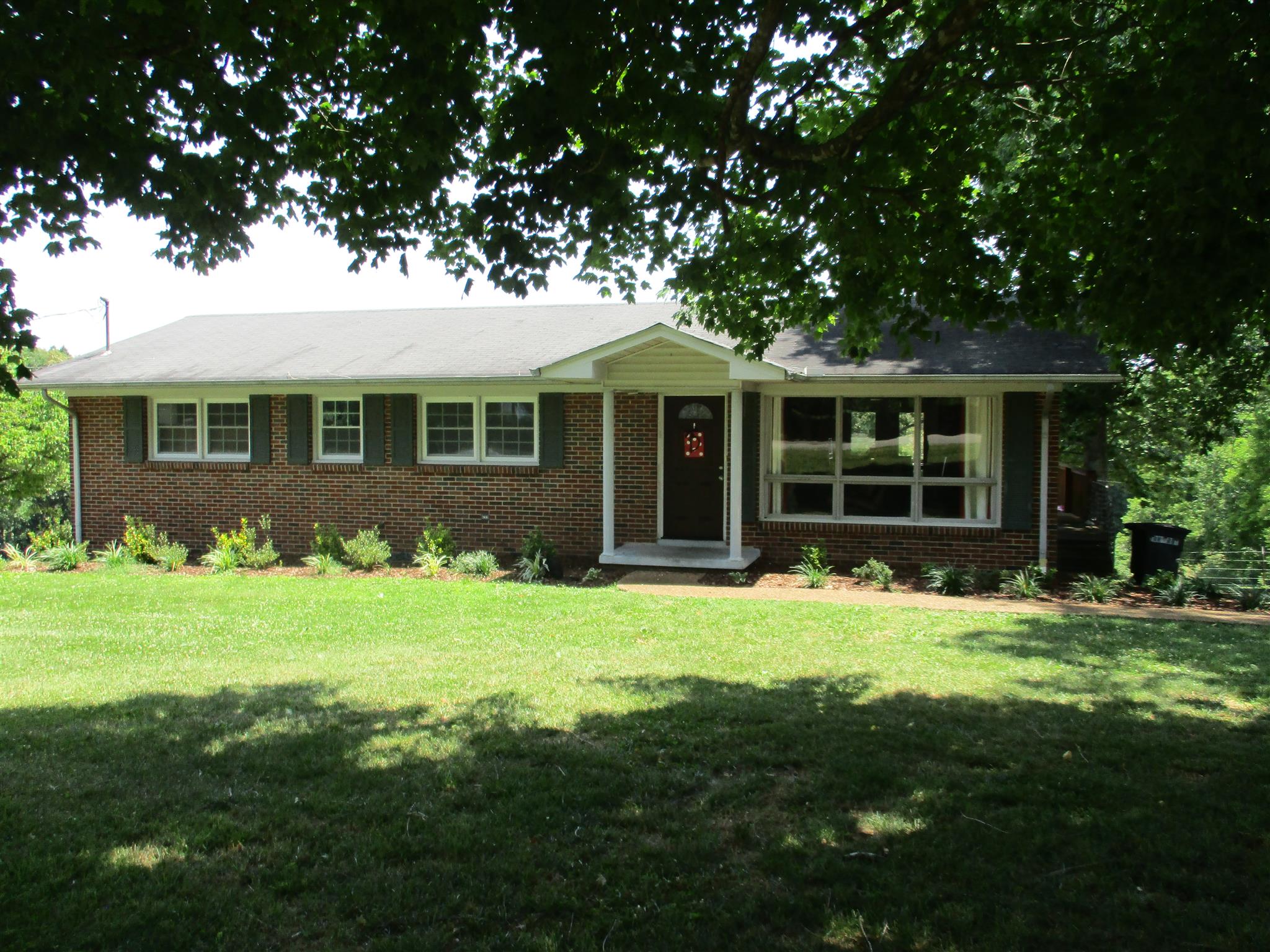 26 Westside Road Lawrenceburg, TN 38464 - Photo 1 of 24 Gallery Image 1