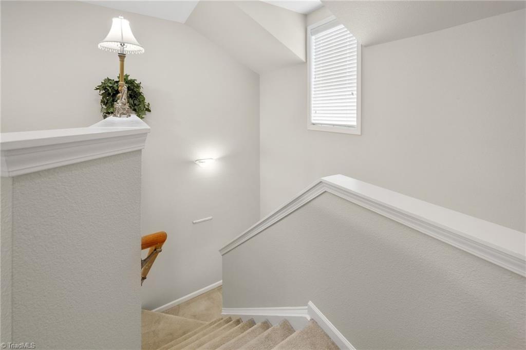 5757 Fox Ridge Lane Winston-Salem, NC 27104 - Photo 12 of 48