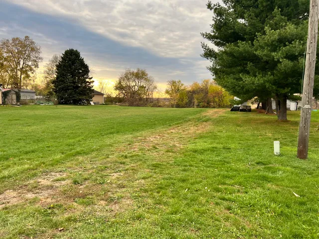 $750,000 | 560 South Grand Street, Schoolcraft, MI 49087