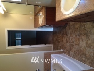 1146 Swan Loop DuPont, WA 98327 - Photo 15 of 16 Gallery Image 15