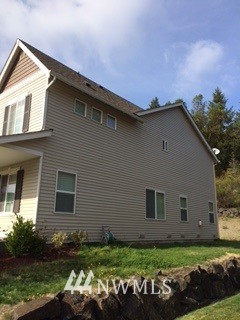 1146 Swan Loop DuPont, WA 98327 - Photo 4 of 16 Gallery Image 4