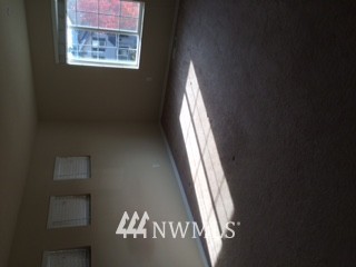 1146 Swan Loop DuPont, WA 98327 - Photo 10 of 16 Gallery Image 10