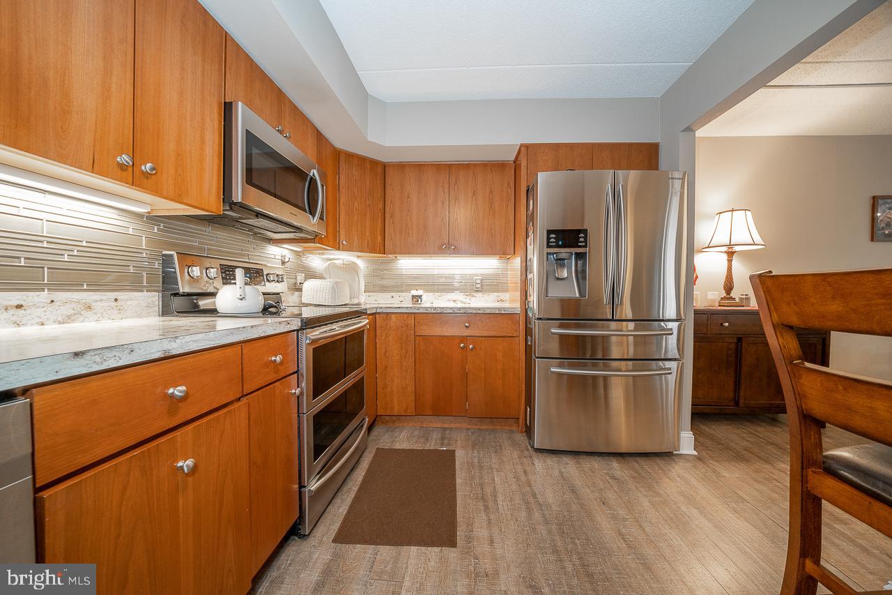 1219 West Wynnewood Road, Unit 415 Wynnewood, PA 19096 - Photo 19 of 57 Kitchen