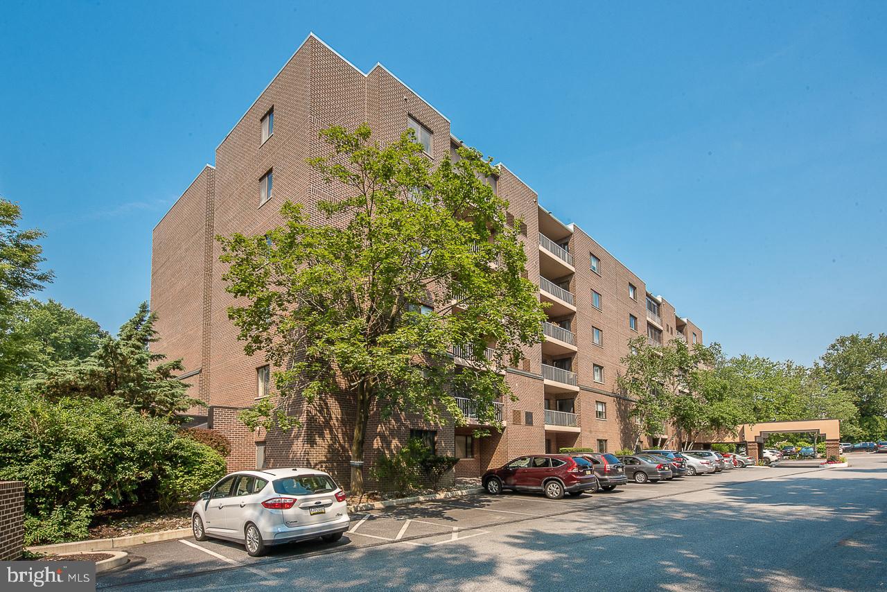 1219 West Wynnewood Road, Unit 415 Wynnewood, PA 19096 - Photo 2 of 57 Front Exterior