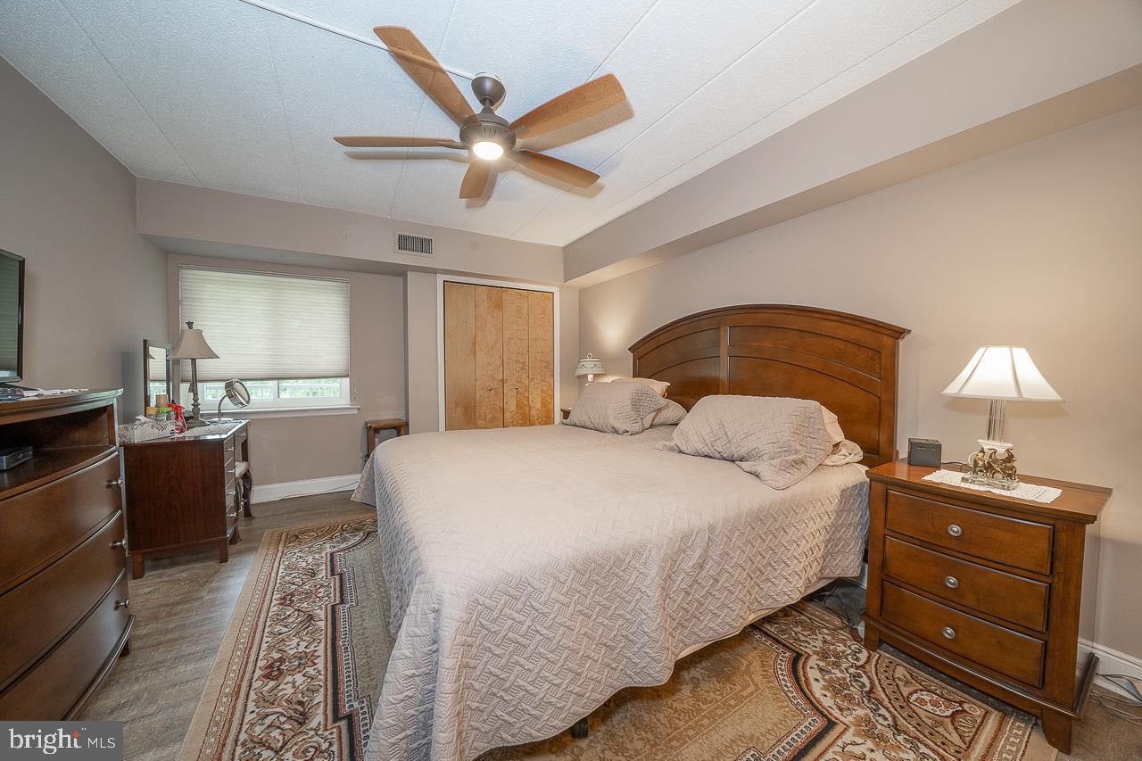 1219 West Wynnewood Road, Unit 415 Wynnewood, PA 19096 - Photo 33 of 57 Primary Bedroom