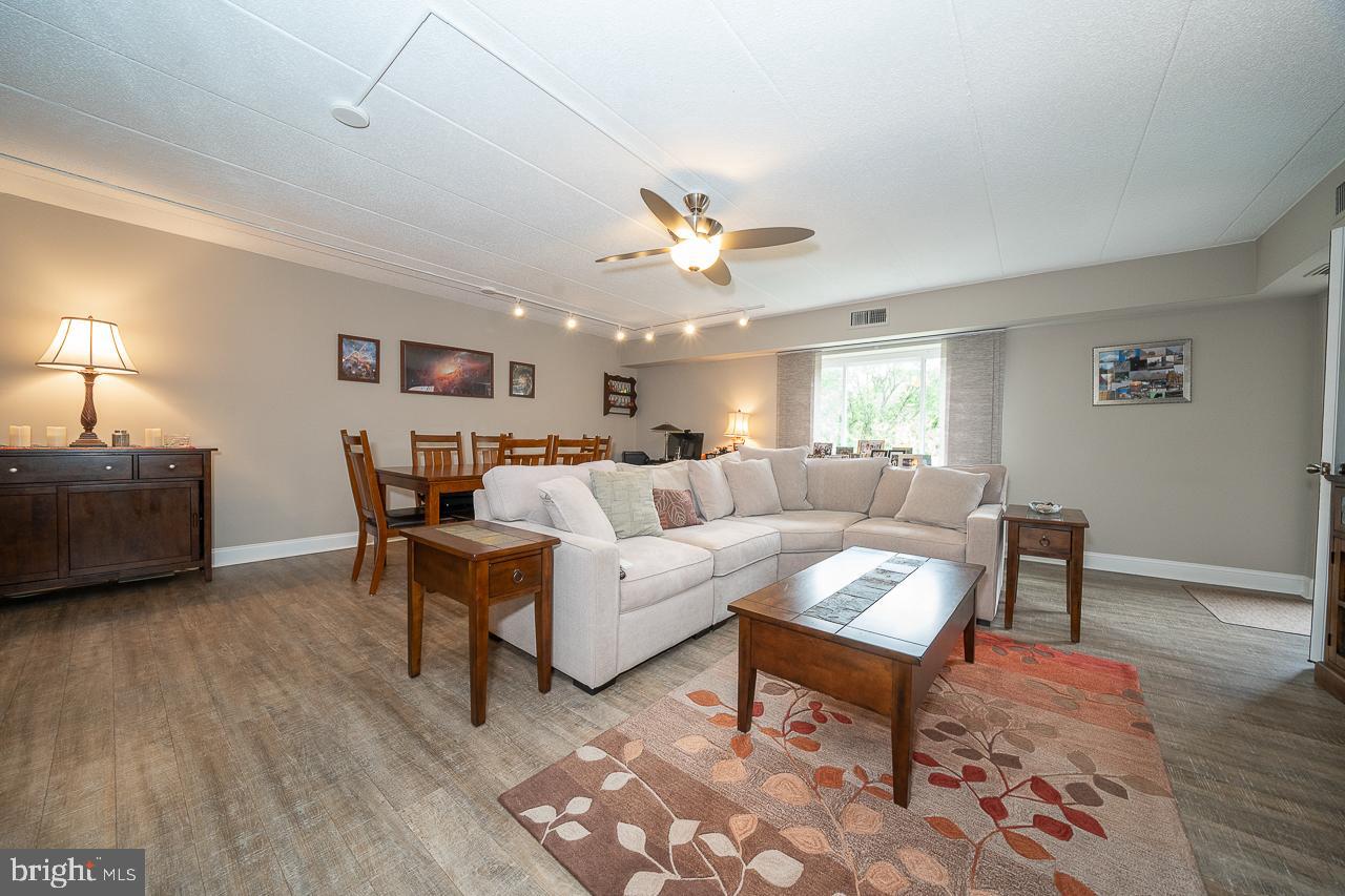 1219 West Wynnewood Road, Unit 415 Wynnewood, PA 19096 - Photo 7 of 57 Living Room/Dining Room