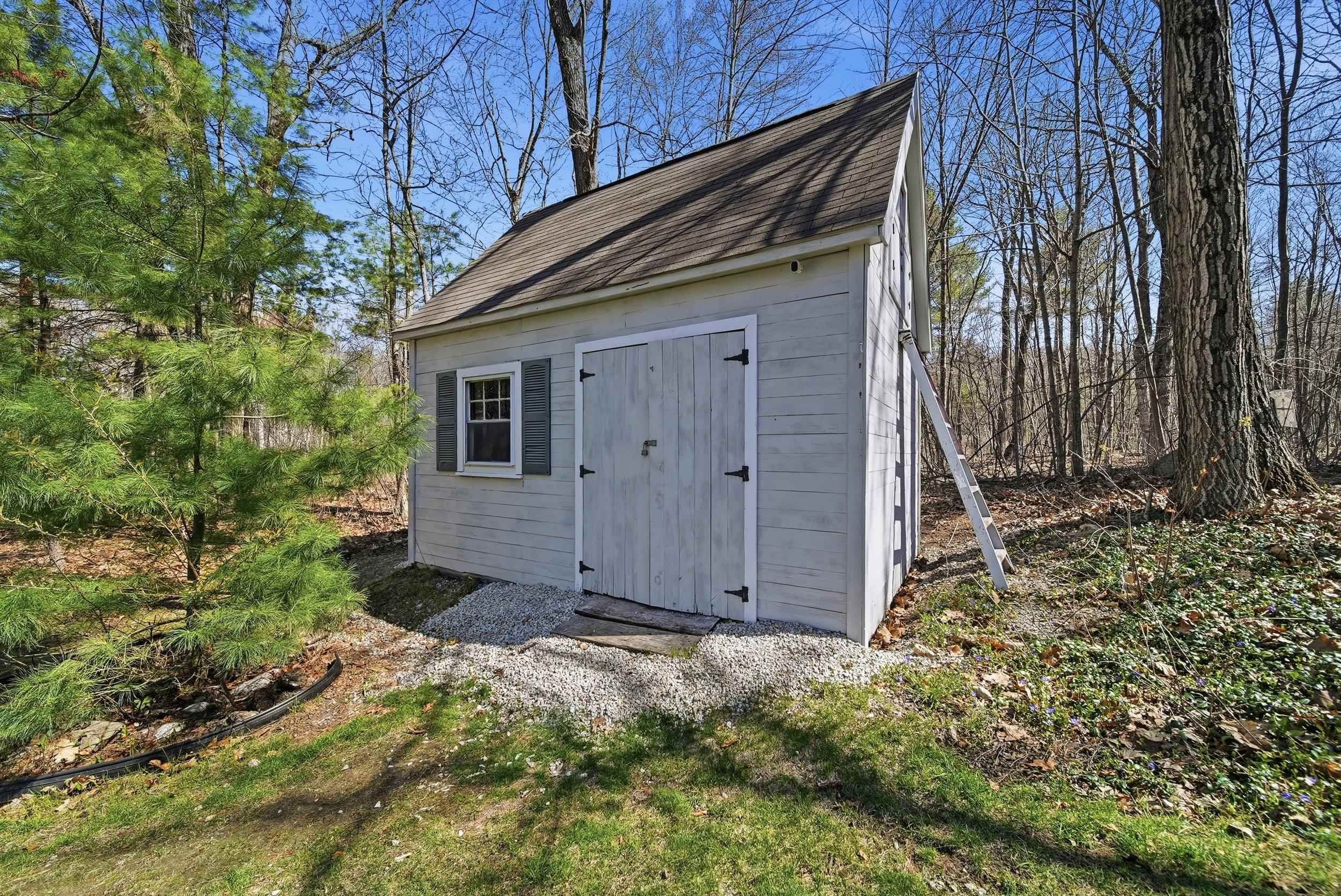 10 Virginia Court Hooksett, NH 03106 - Photo 32 of 34