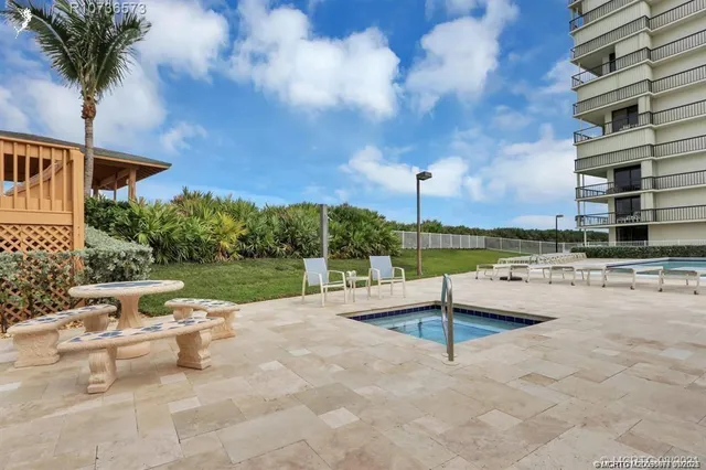 $3,200 | 10600 South Ocean Drive, Unit 2, Jensen Beach, FL 34957