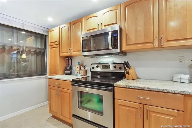 $3,200 | 10600 South Ocean Drive, Unit 2, Jensen Beach, FL 34957