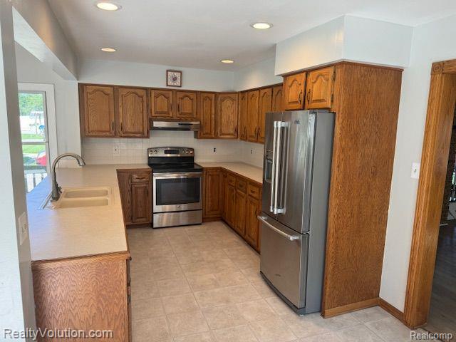 97 West Drahner Road Oxford, MI 48371 - Photo 2 of 21 Gallery Image 2
