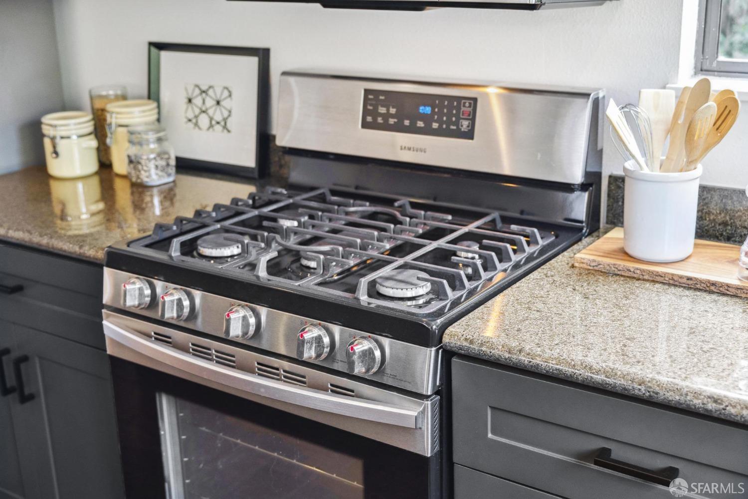 1395 Alvarado Road Berkeley, CA 94705 - Photo 33 of 86 Gallery Image 33