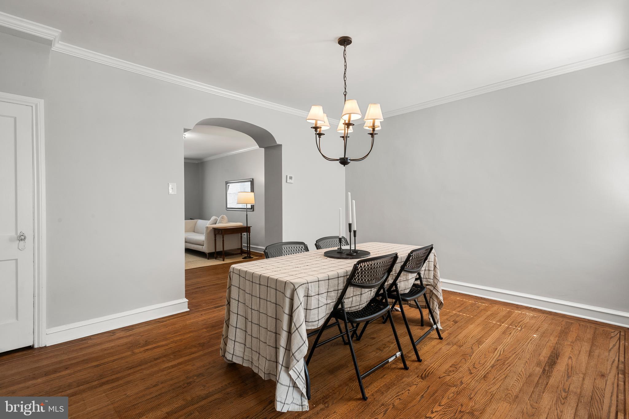 649 Maris Street Philadelphia, PA 19128 - Photo 11 of 28 Dr into LR