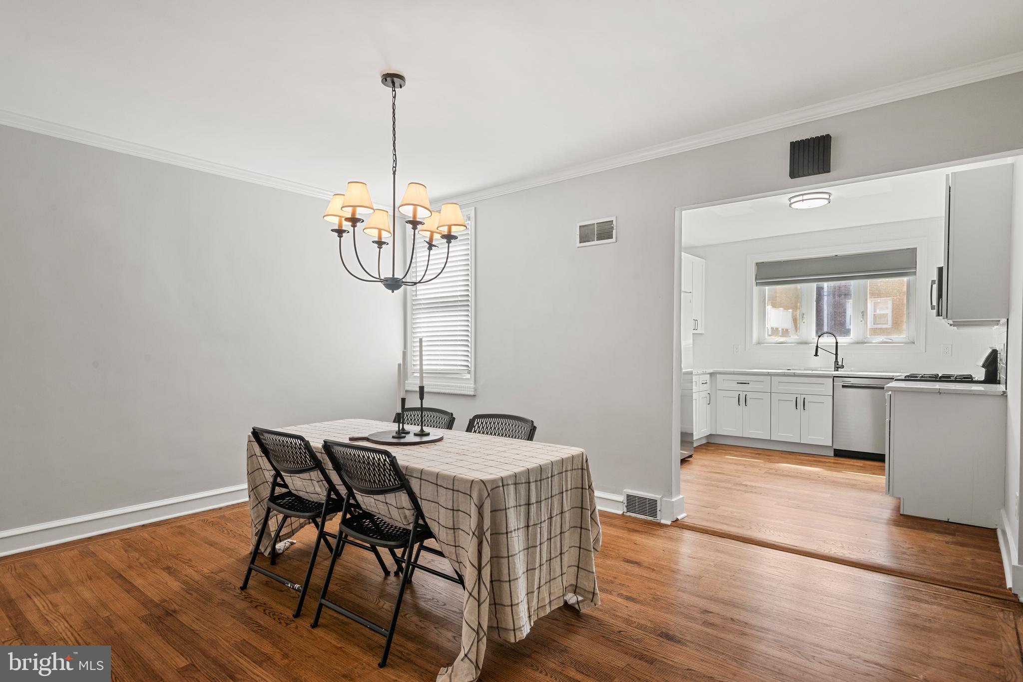 649 Maris Street Philadelphia, PA 19128 - Photo 10 of 28 DR into Kitchen