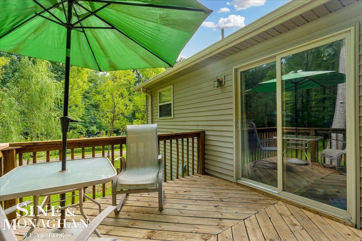 8759 Morrow Road Algonac, MI 48001 - Photo 5 of 39 50184463-3f2403b8-8e7b-4bcc-be7f-b607ffb69f93.JPG