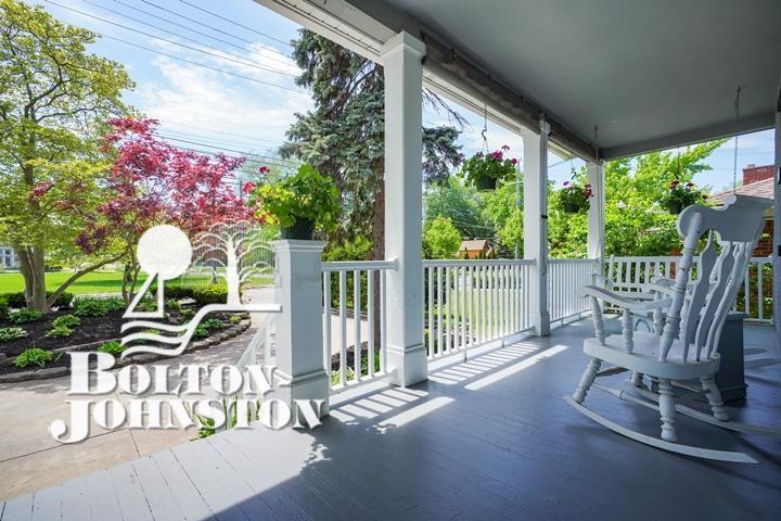 214 Moross Road Grosse Pointe, MI 48236 - Photo 28 of 35 50042588-27.JPG