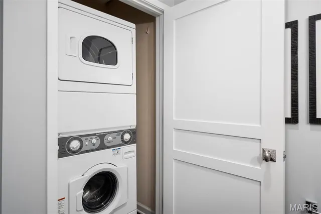 $450,000 | 4909 Laclede Avenue, Unit 805, St. Louis, MO 63108