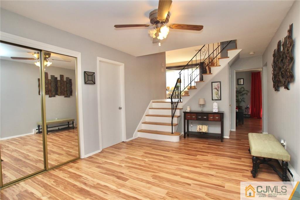 45 Gifford Road Somerset, NJ 08873 - Photo 2 of 25 Gallery Image 2
