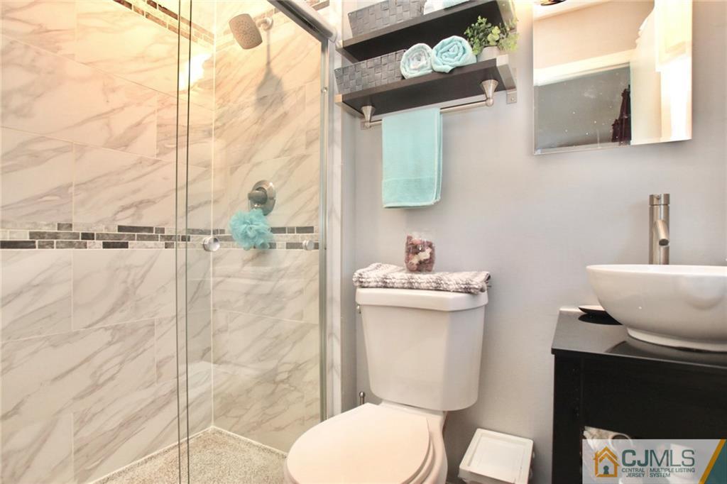 45 Gifford Road Somerset, NJ 08873 - Photo 15 of 25 Gallery Image 15