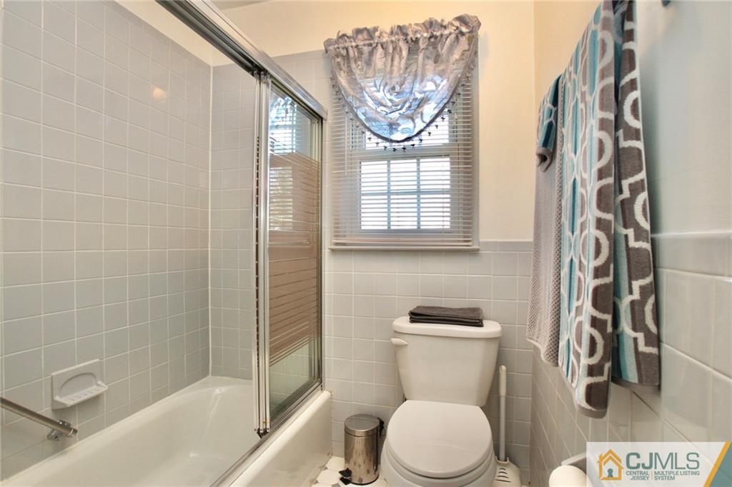 45 Gifford Road Somerset, NJ 08873 - Photo 20 of 25 Gallery Image 20