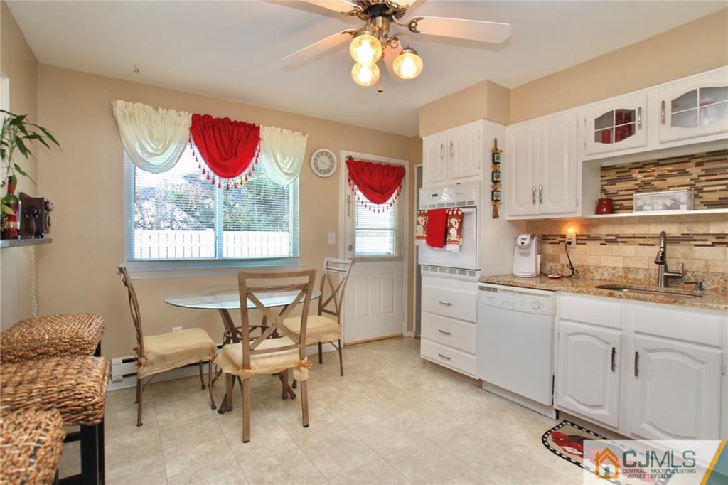45 Gifford Road Somerset, NJ 08873 - Photo 7 of 25 Gallery Image 7