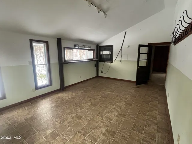 $160,000 | 20 Hampton Heights Way, Hampton, NY 12887