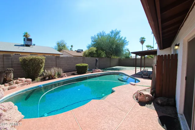 $2,499 | 621 West Los Lagos Vista Avenue, Mesa, AZ 85210